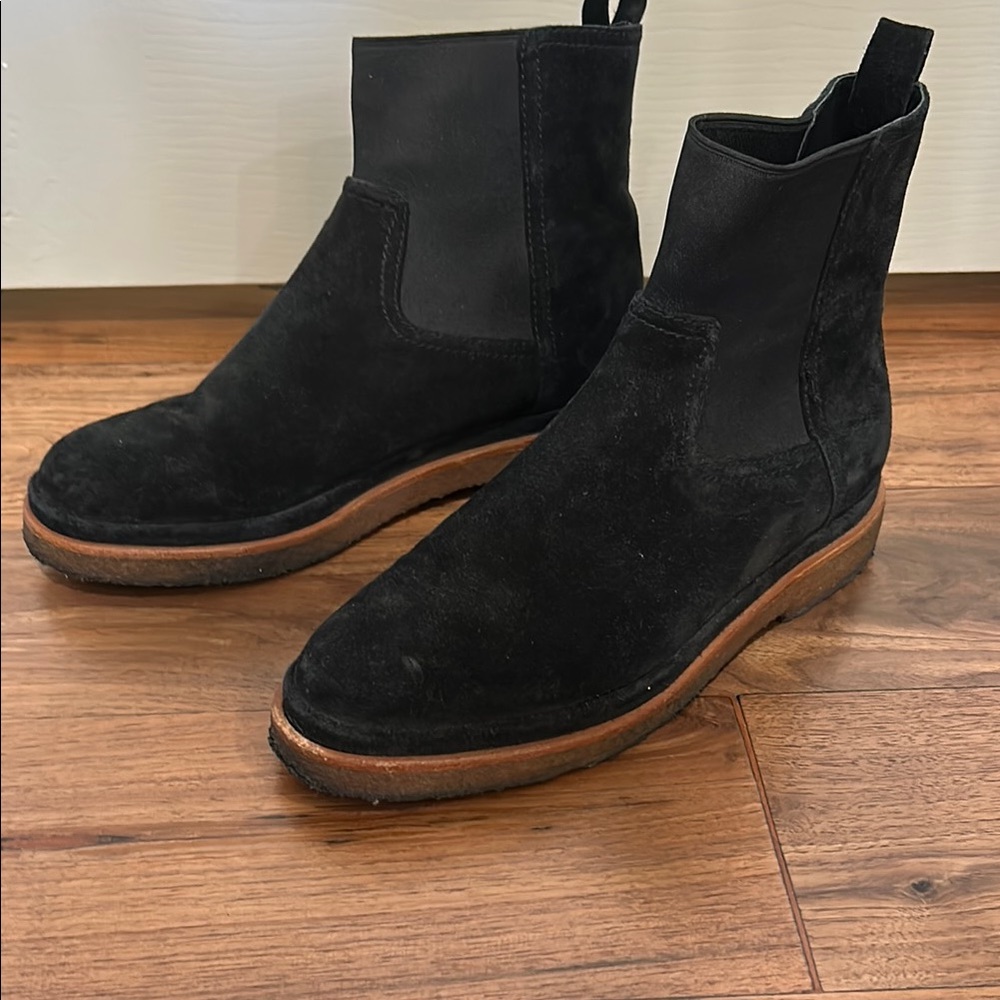Vince Black Suede Men's Boots